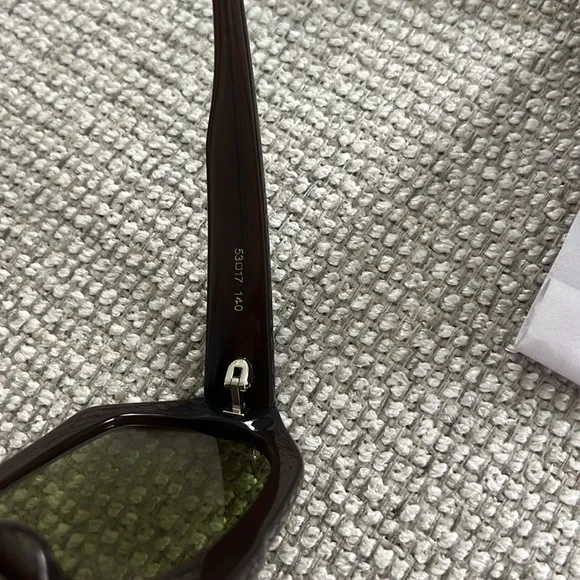 VEHLA River Geometric Sunglasses with box! - Picture 7 of 9